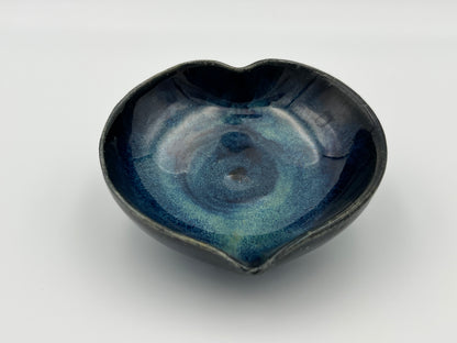 Sapphire Signature Heart Dish